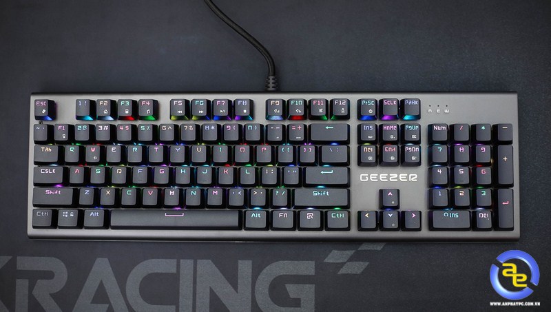 Geezer GS2 RGB si&ecirc;u đẹp