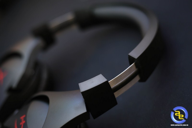 Kingston HyperX Cloud Stinger có khung lõi làm bằng thép