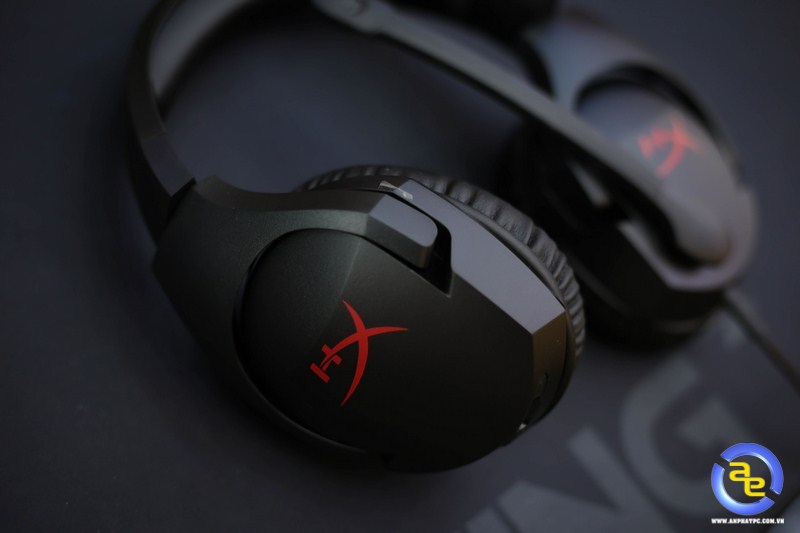 Earcup xoay 90 độ trên Kingston HyperX Cloud Stinger 