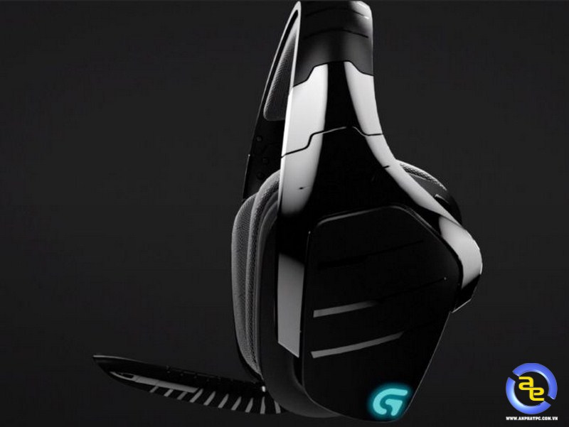 Logitech G933