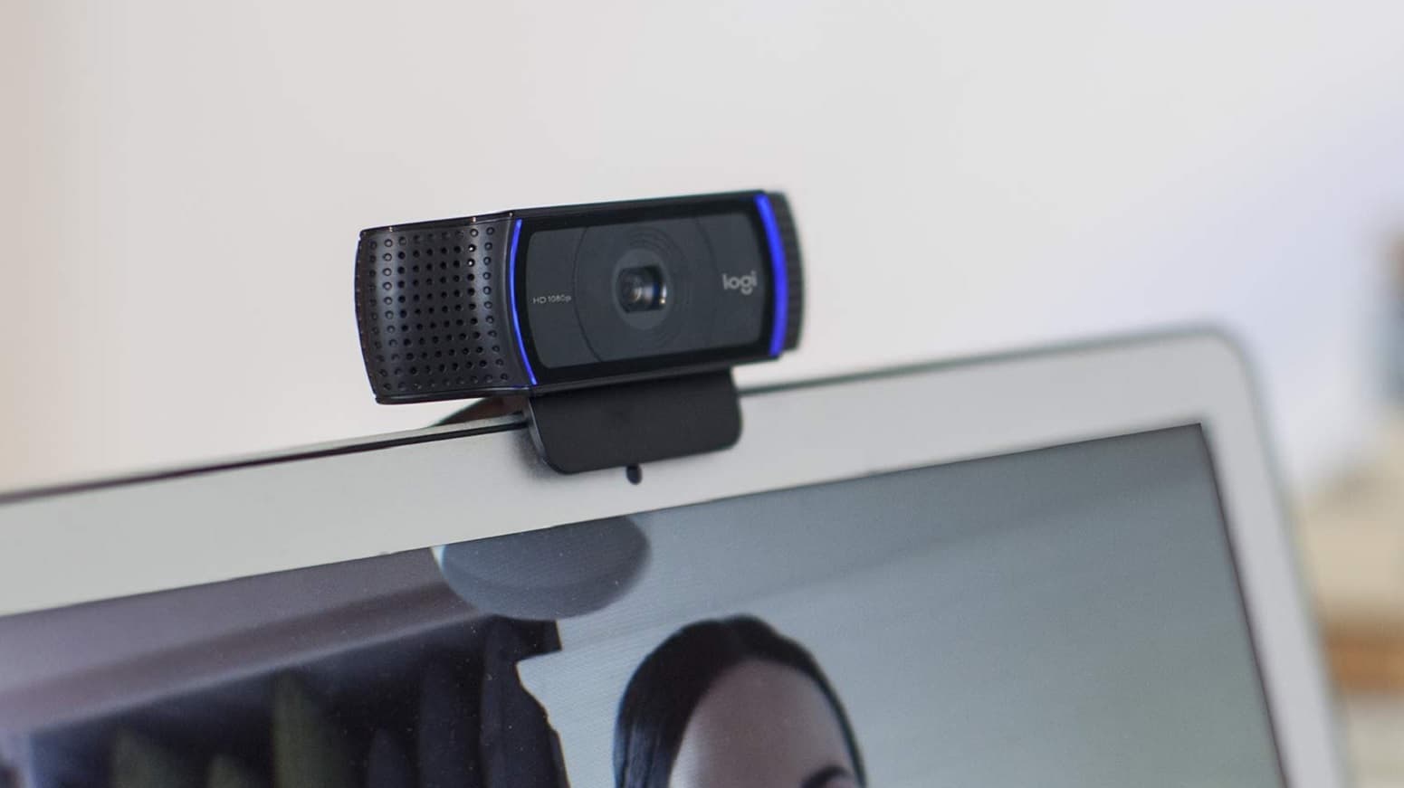 Top 6 webcam học trực tuyến giá rẻ