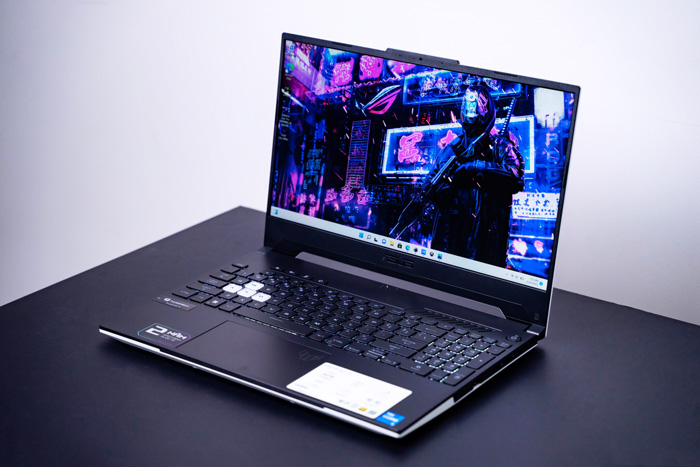 2207 tuf hay rog laptop gaming phu hop 9