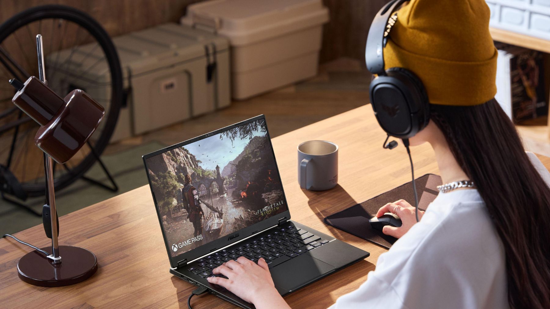 Laptop Cho Sinh Viên IT: Cấu Hình Nào Chạy Code + VM Mượt?