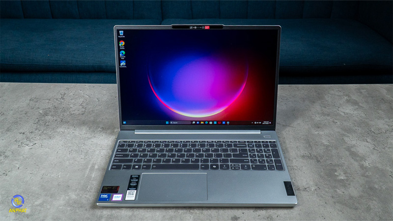 Laptop Lenovo IdeaPad Slim 5 15IRU9 83D00003VN