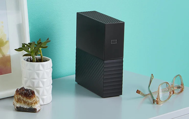 Một số ổ cứng như WD MyBook sẽ có nguồn cắm điện riêng