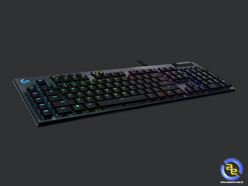 Logitech G813